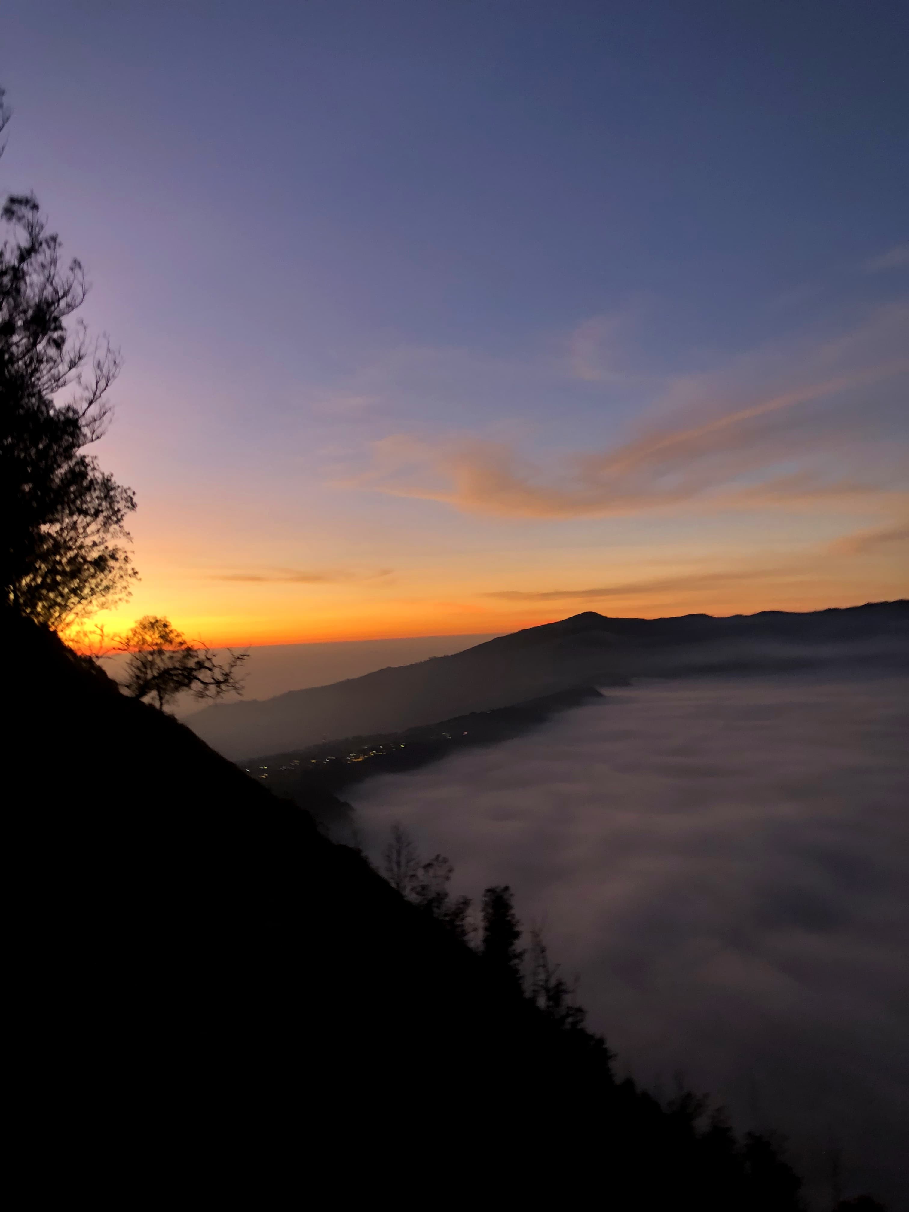 Sunrise di bukit cinta